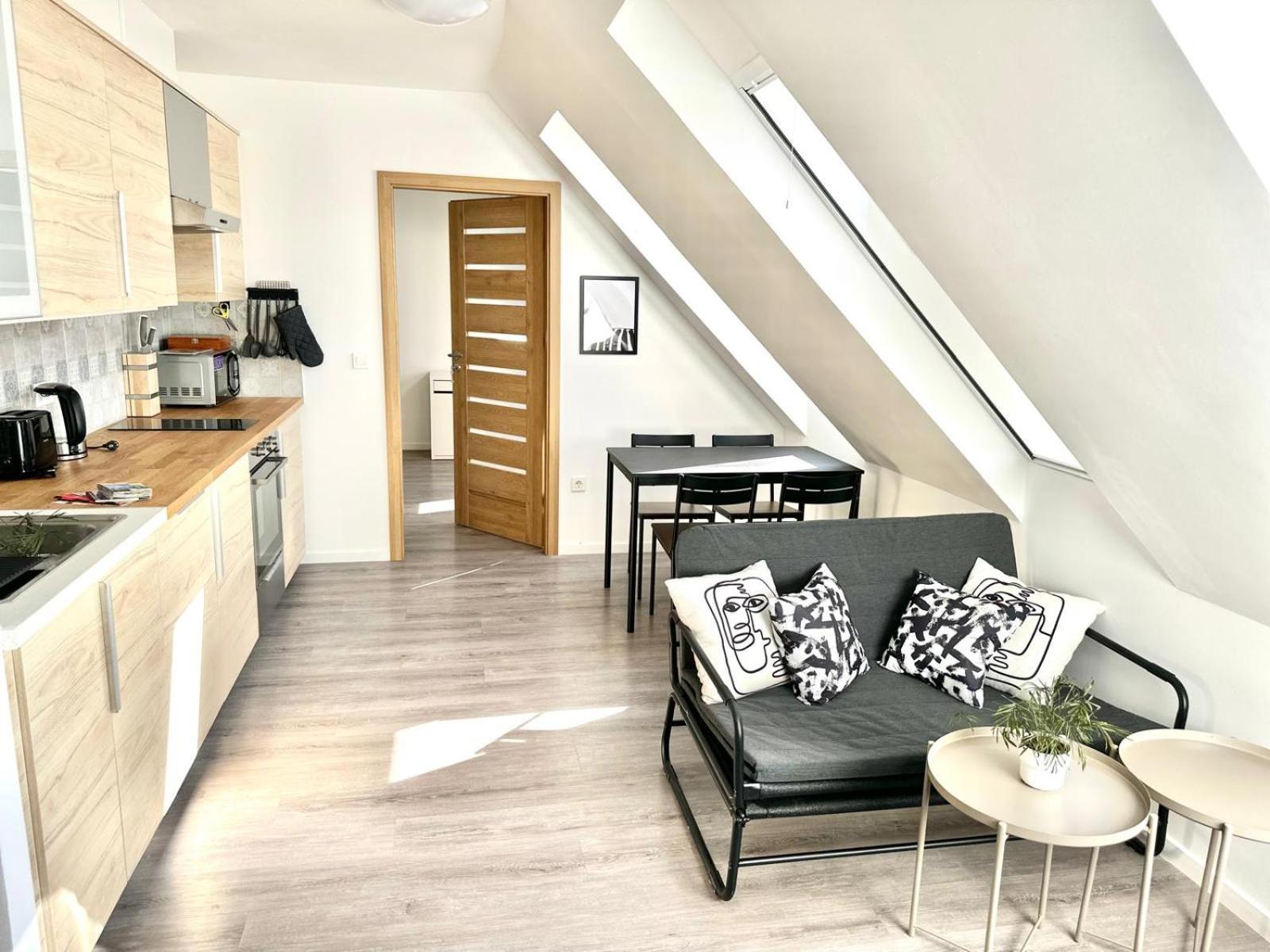 Palace Quarter 2 Peaceful Modern Central Top Floor Apartment Budapest Exterior photo